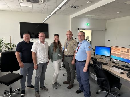 Besuch bei Notrufzentrale in Bratislava, Slowakei